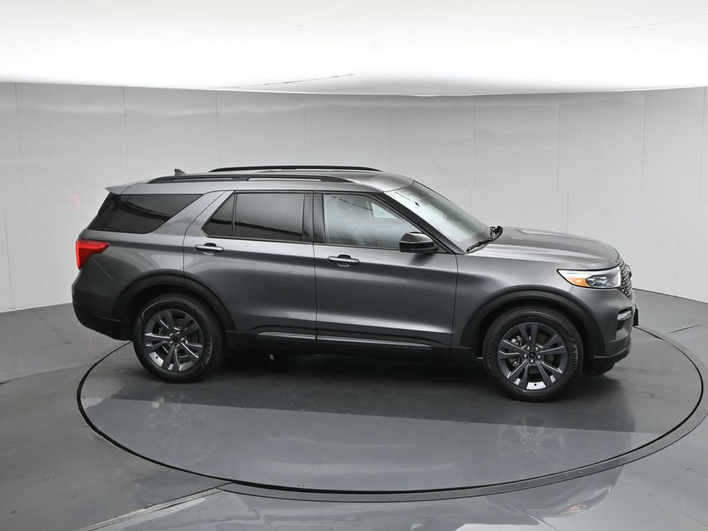 Certified 2023 Ford Explorer XLT w/ Equipment Group 202A RWD image 58