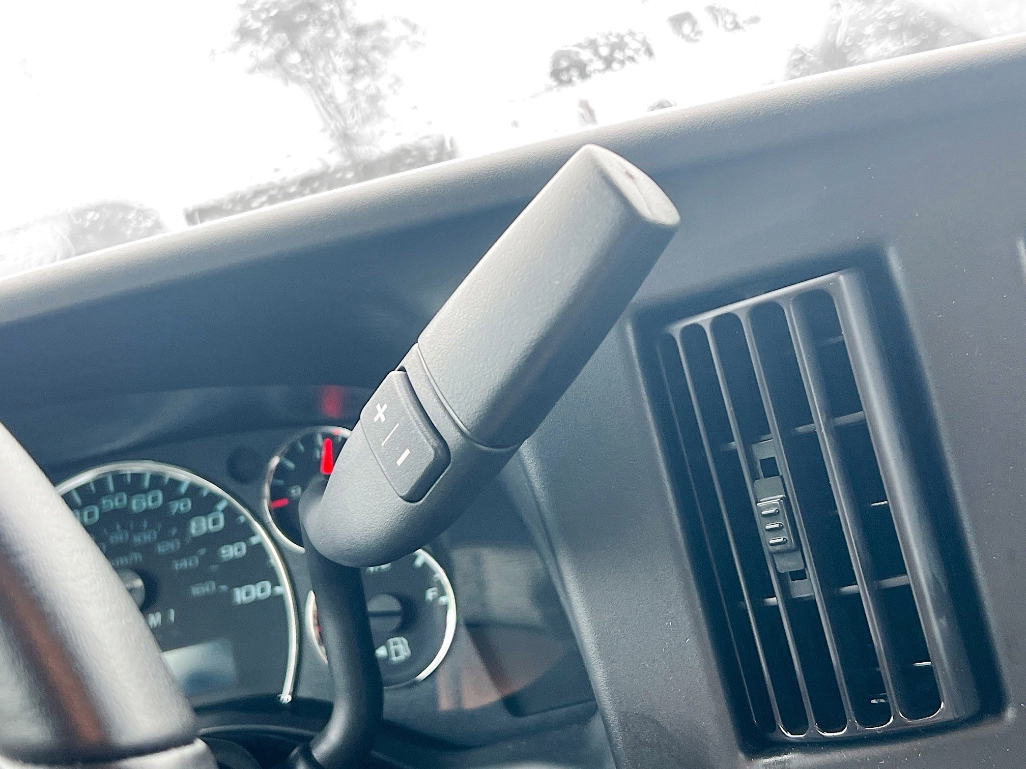 Used 2022 Chevrolet Express 3500 w/ Power Convenience Package image 23