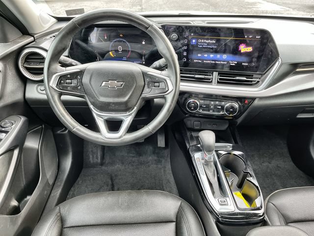 Certified 2025 Chevrolet Trax ACTIV w/ Sunroof Package FWD image 12