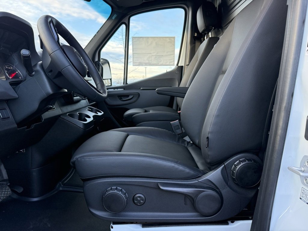 New 2026 Mercedes-Benz Sprinter 2500 image 26