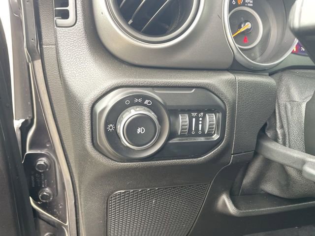 Used 2021 Jeep Wrangler Sport image 33