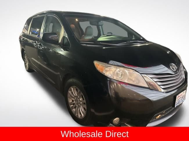 Used 2016 Toyota Sienna XLE