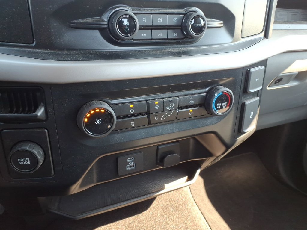 Used 2022 Ford F150 XL w/ Equipment Group 101A High RWD image 17