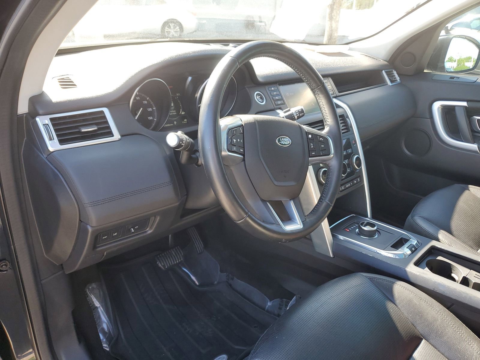 Used 2018 Land Rover Discovery Sport HSE AWD/4WD image 19
