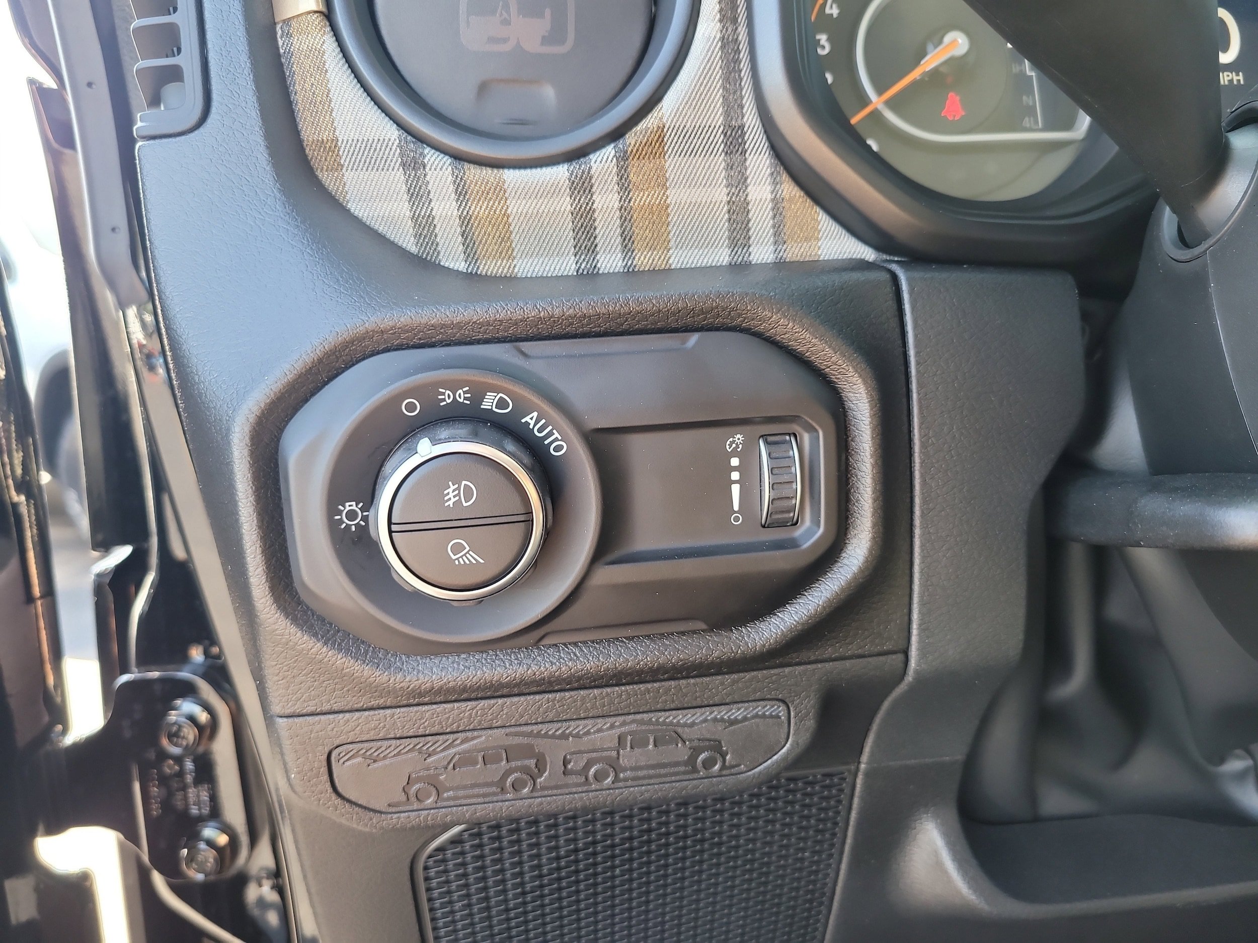 New 2026 Jeep Gladiator Sport AWD/4WD image 23