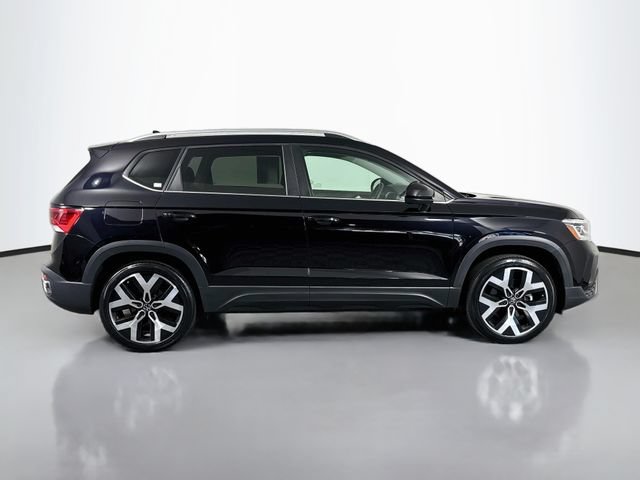 Certified 2023 Volkswagen Taos SEL AWD/4WD image 8