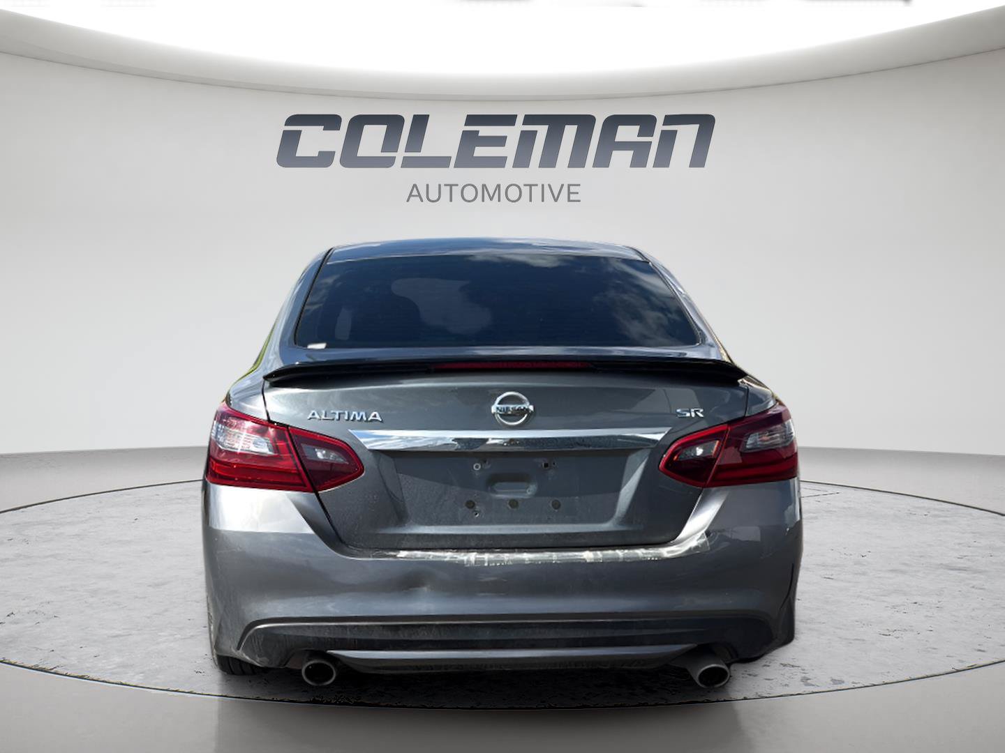 Used 2017 Nissan Altima 2.5 SR w/ Midnight Edition Package FWD image 4