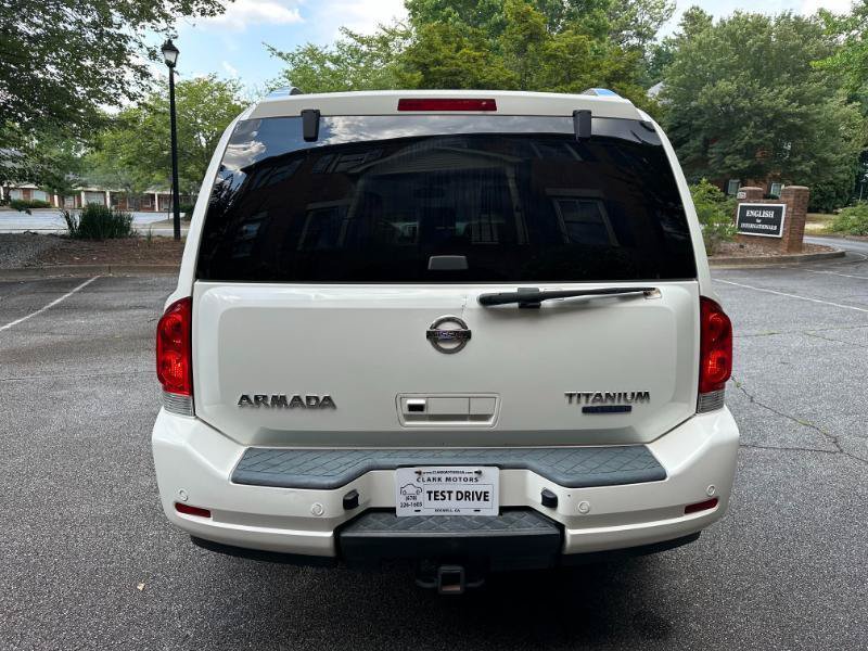 Used 2010 Nissan Armada Titanium w/ DVD Entertainment Pkg RWD image 8