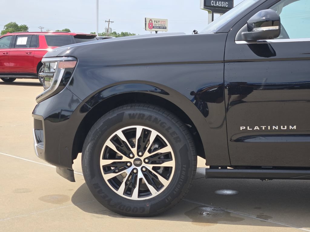 Used 2025 Ford Expedition Max Platinum AWD/4WD image 29