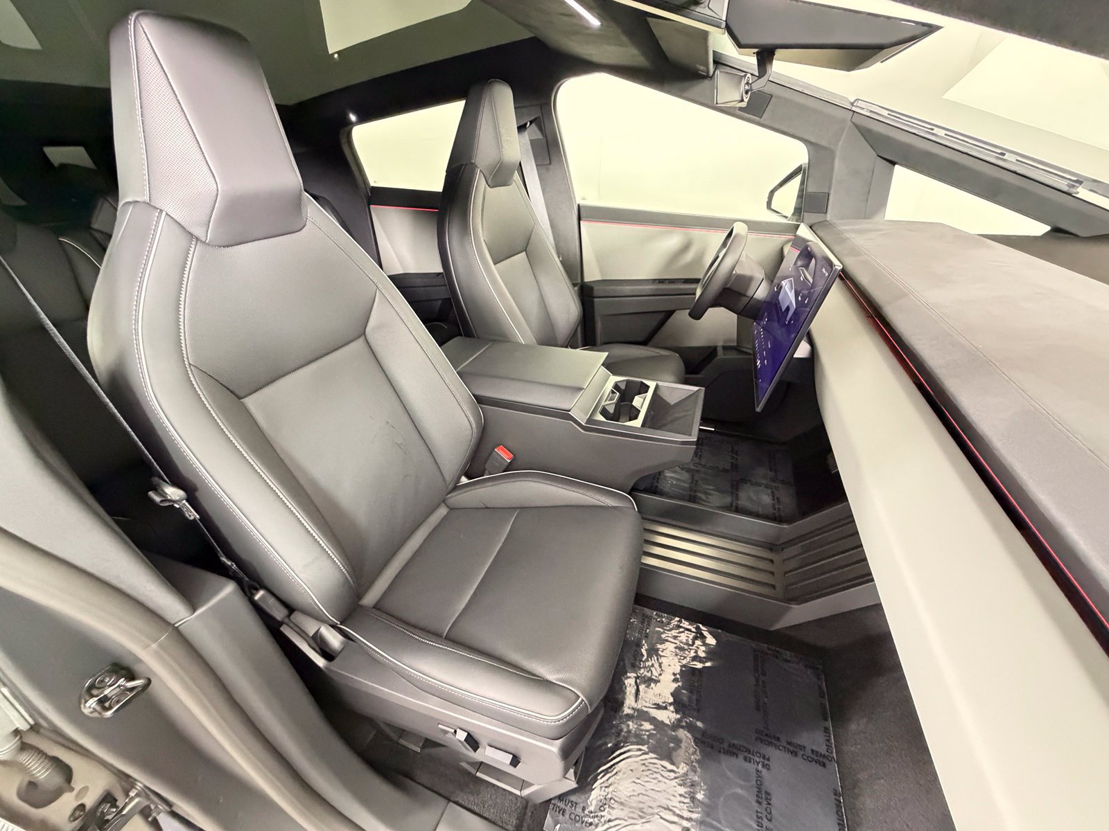 Used 2024 Tesla Cybertruck Cyberbeast AWD/4WD image 11