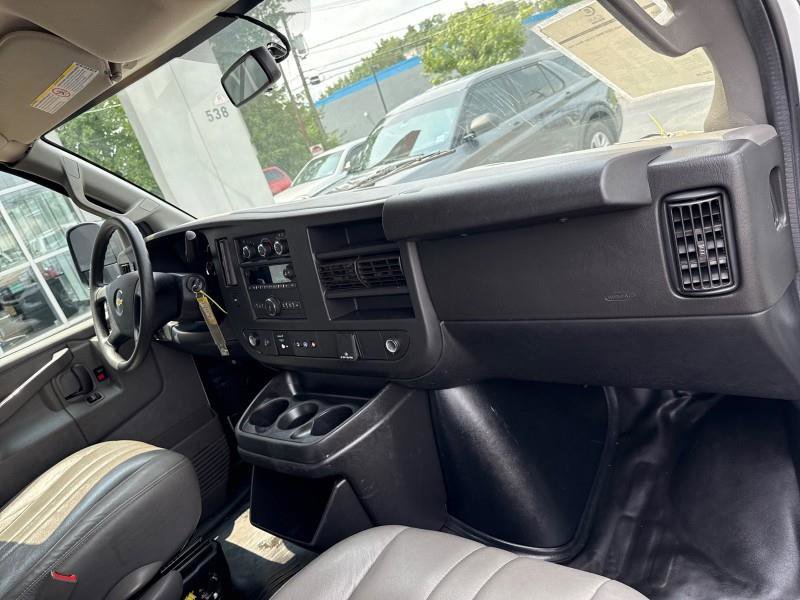 Used 2020 Chevrolet Express 2500 w/ Driver Convenience Package image 33