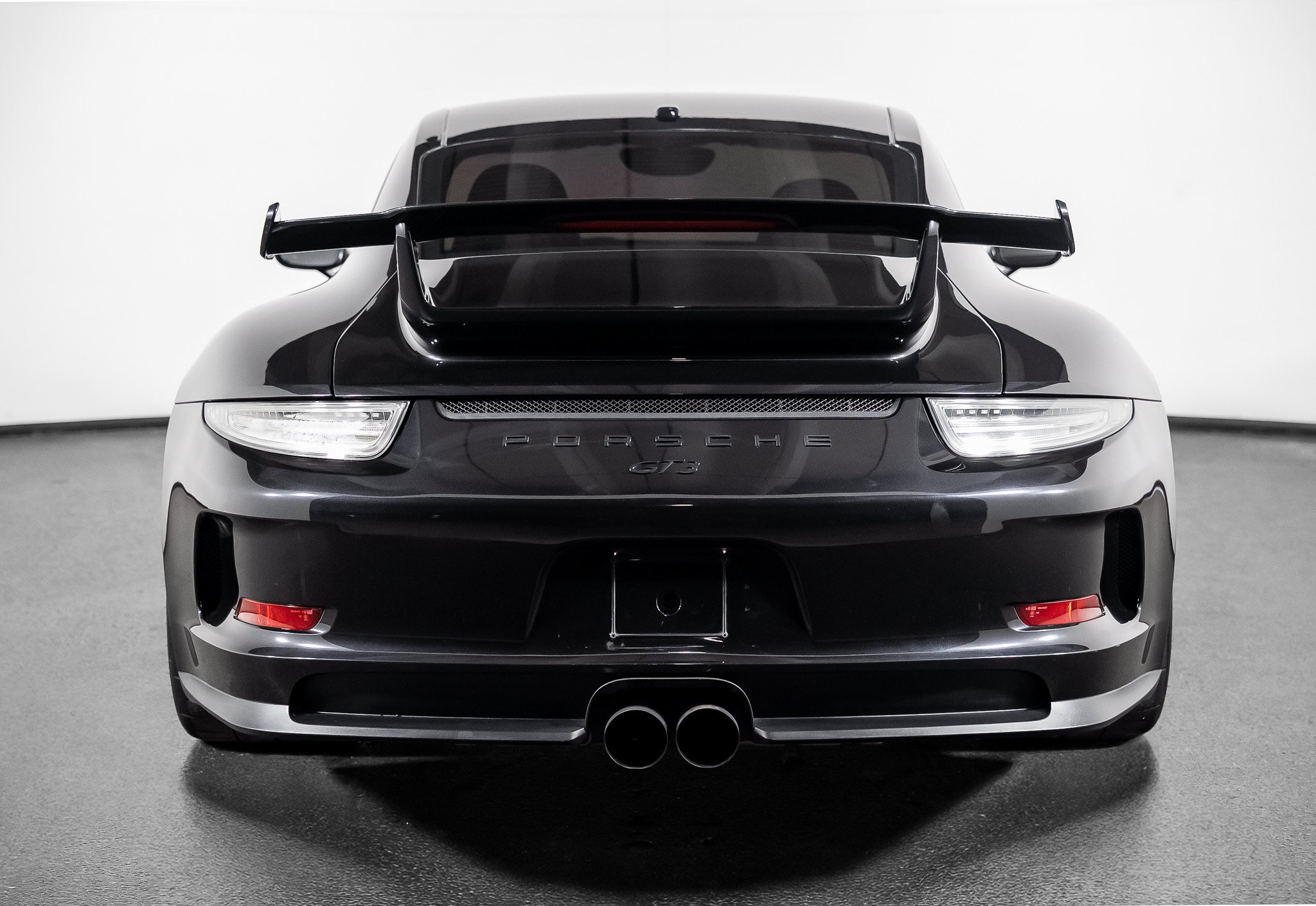 Used 2014 Porsche 911 GT3 w/ Sound Package Plus RWD image 22