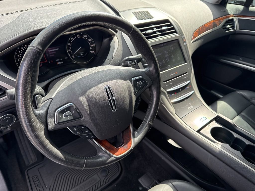 Used 2013 Lincoln MKZ FWD image 21