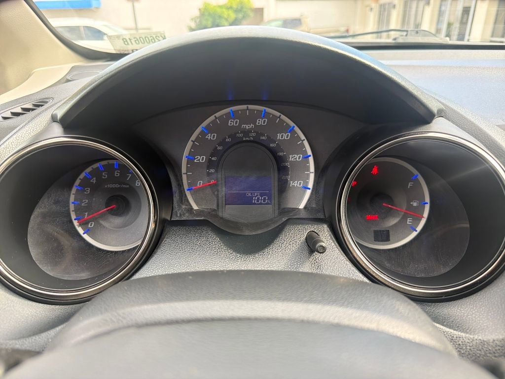 Used 2013 Honda Fit Sport image 12