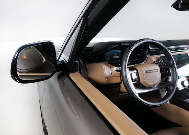 Used 2023 Land Rover Range Rover SE image 22