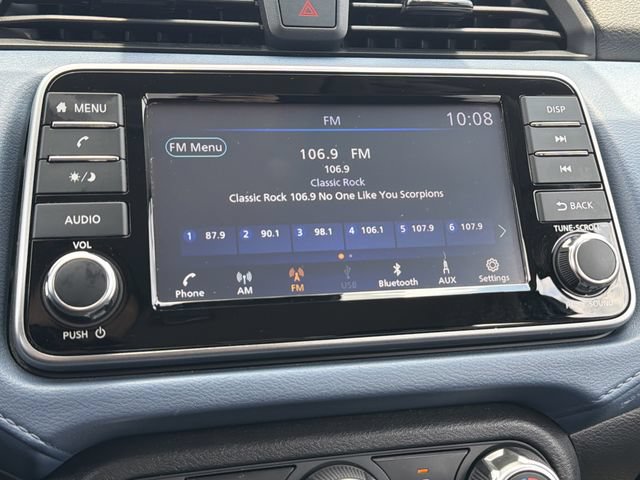 Used 2025 Nissan Versa SV FWD image 18
