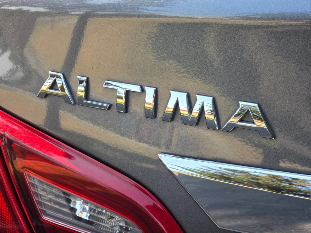 Used 2018 Nissan Altima 2.5 SL FWD image 19