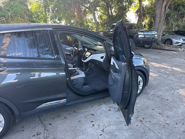 Used 2020 Chevrolet Bolt LT FWD image 14