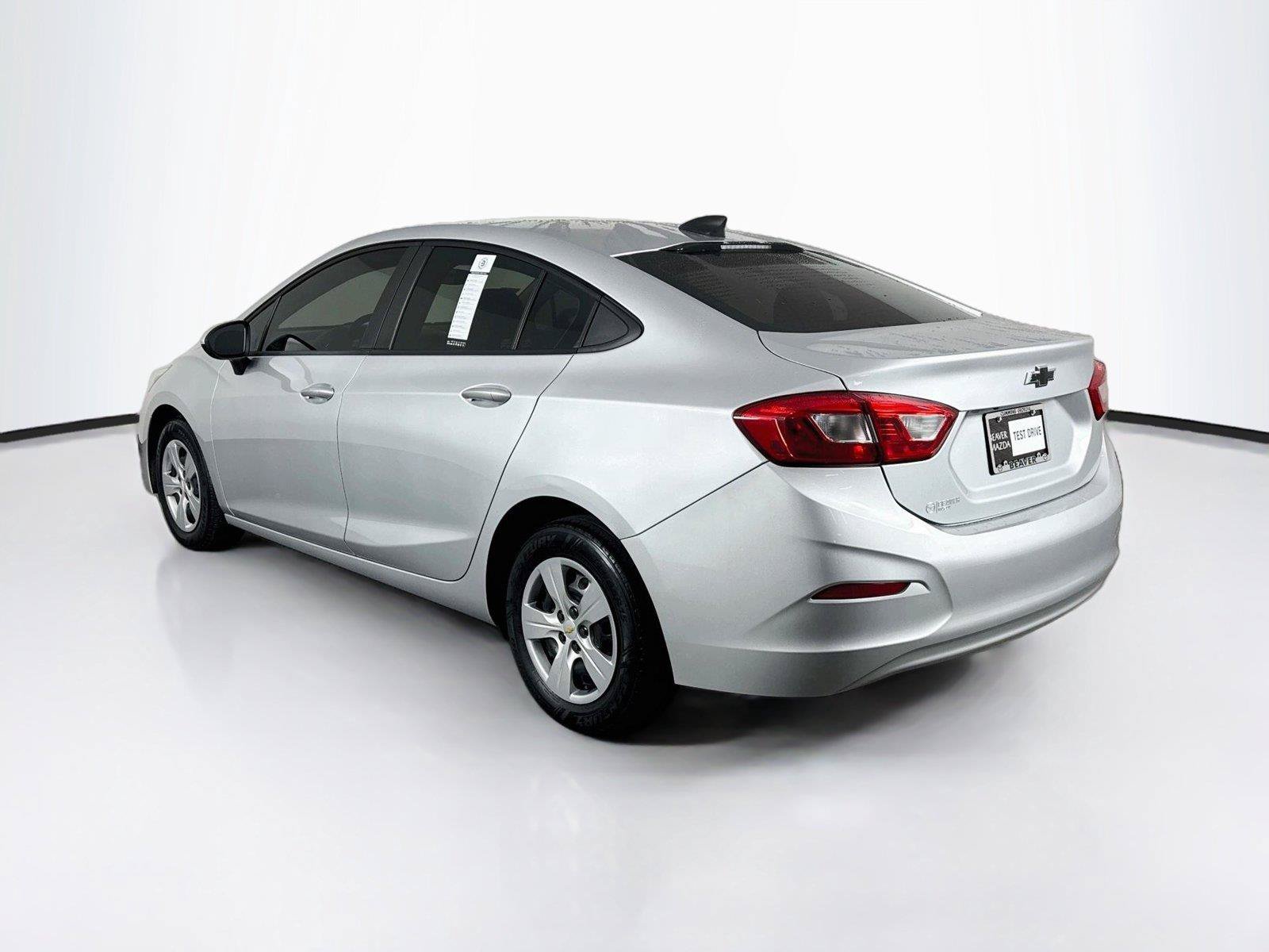 Used 2018 Chevrolet Cruze LS FWD image 11