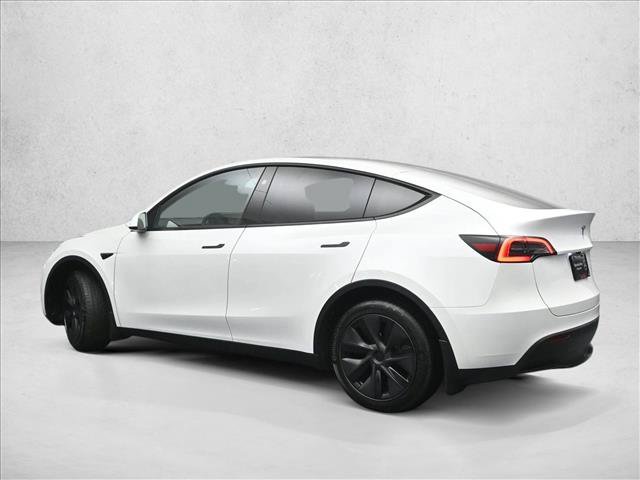Used 2025 Tesla Model Y Long Range RWD image 6