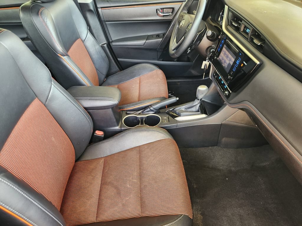 Used 2017 Toyota Corolla SE w/ Carpet Mat Package (TMS) FWD image 14