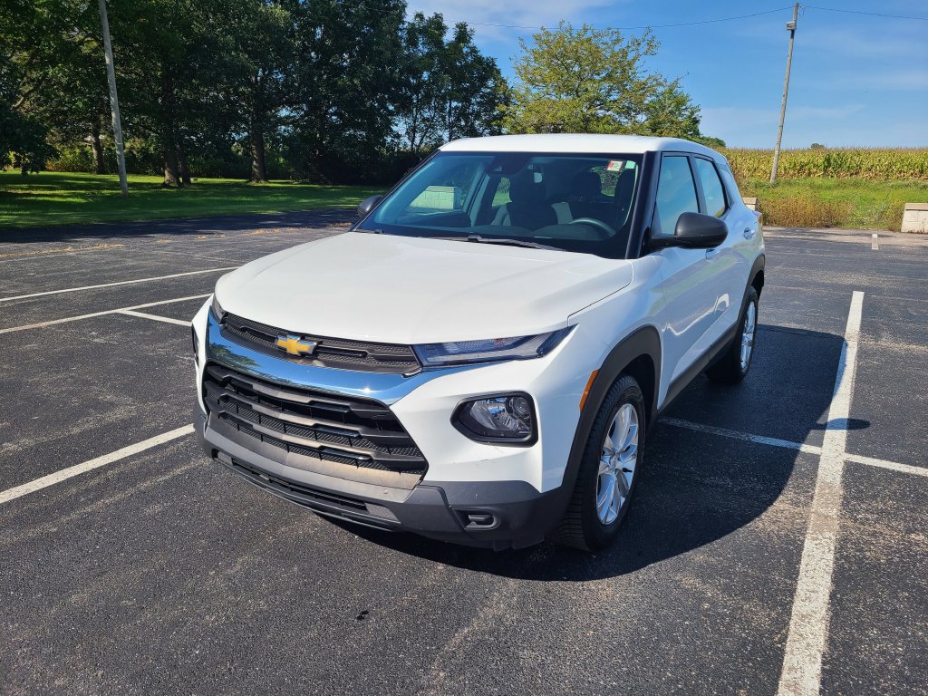 Used 2022 Chevrolet TrailBlazer LS FWD image 3