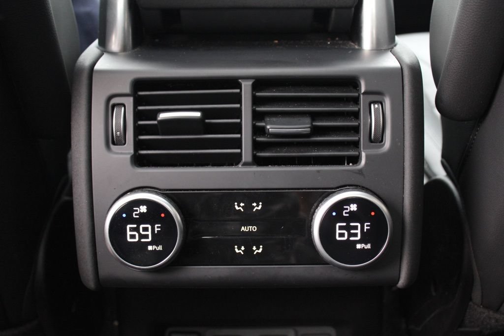 Certified 2025 Land Rover Discovery Dynamic SE AWD/4WD image 33