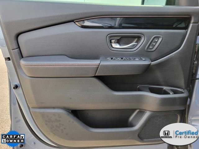 Certified 2025 Honda Pilot TrailSport image 19