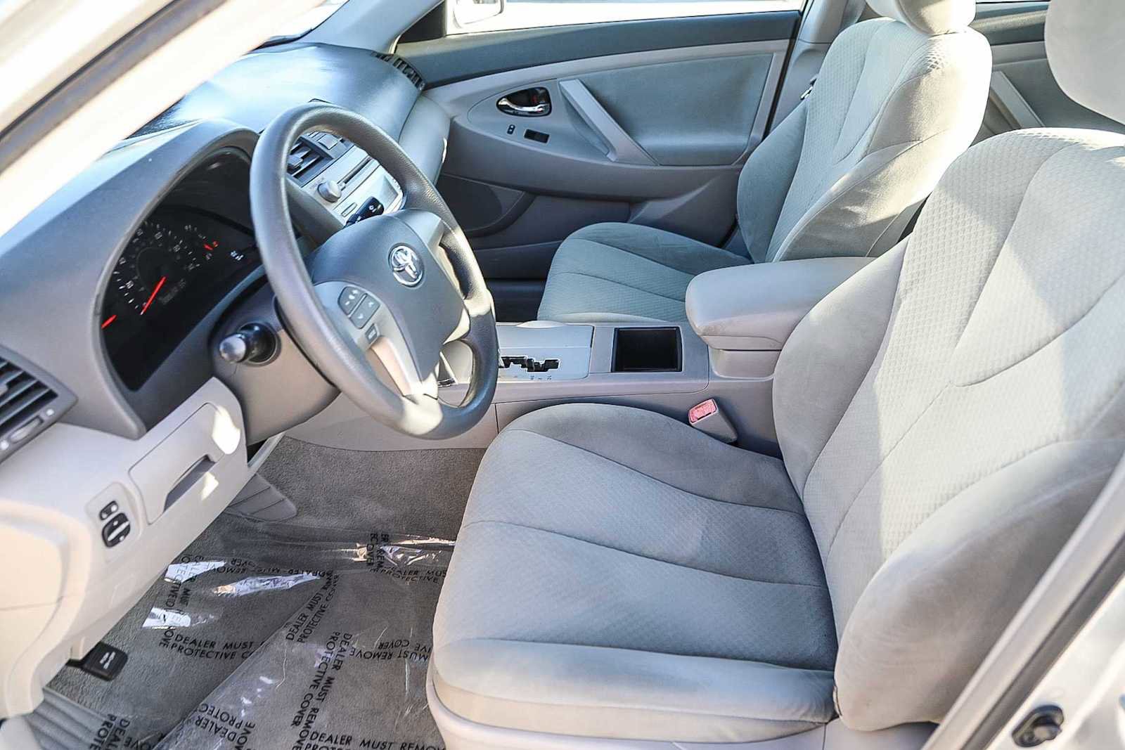 Used 2007 Toyota Camry LE image 17