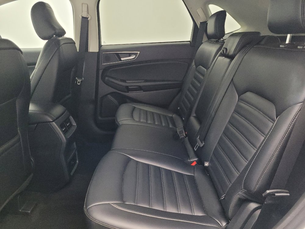 Used 2024 Ford Edge SEL image 18