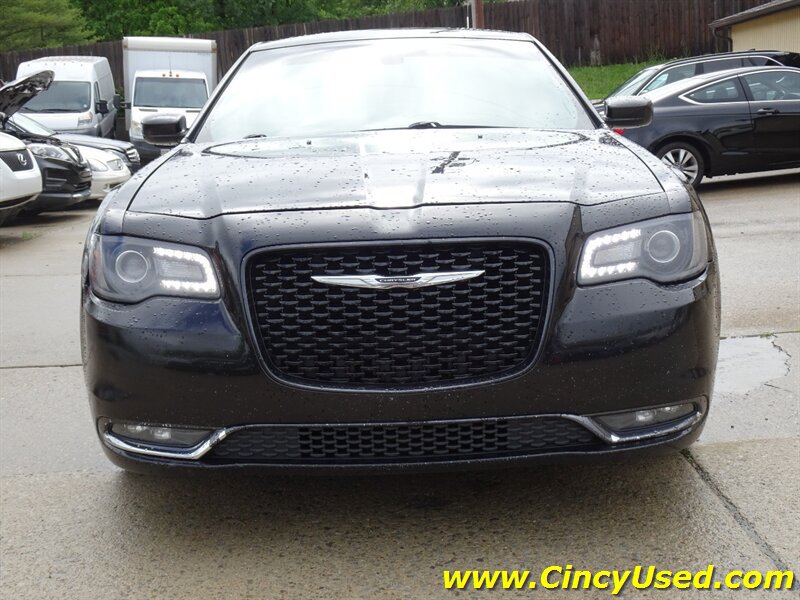 Used 2015 Chrysler 300 S AWD/4WD image 2