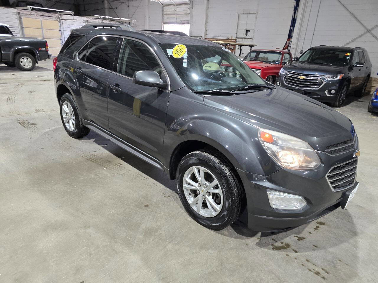 Used 2017 Chevrolet Equinox LT w/ Convenience Package AWD/4WD image 18