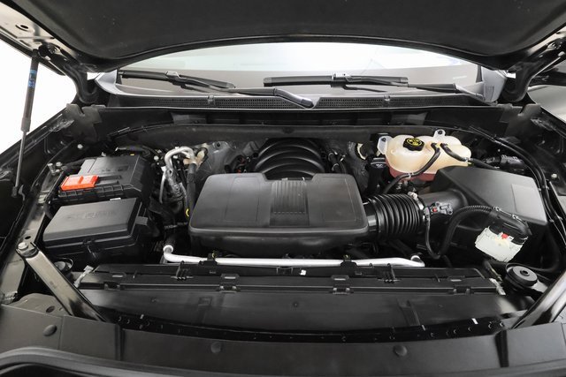 Used 2023 GMC Yukon SLT w/ SLT Premium Package image 6