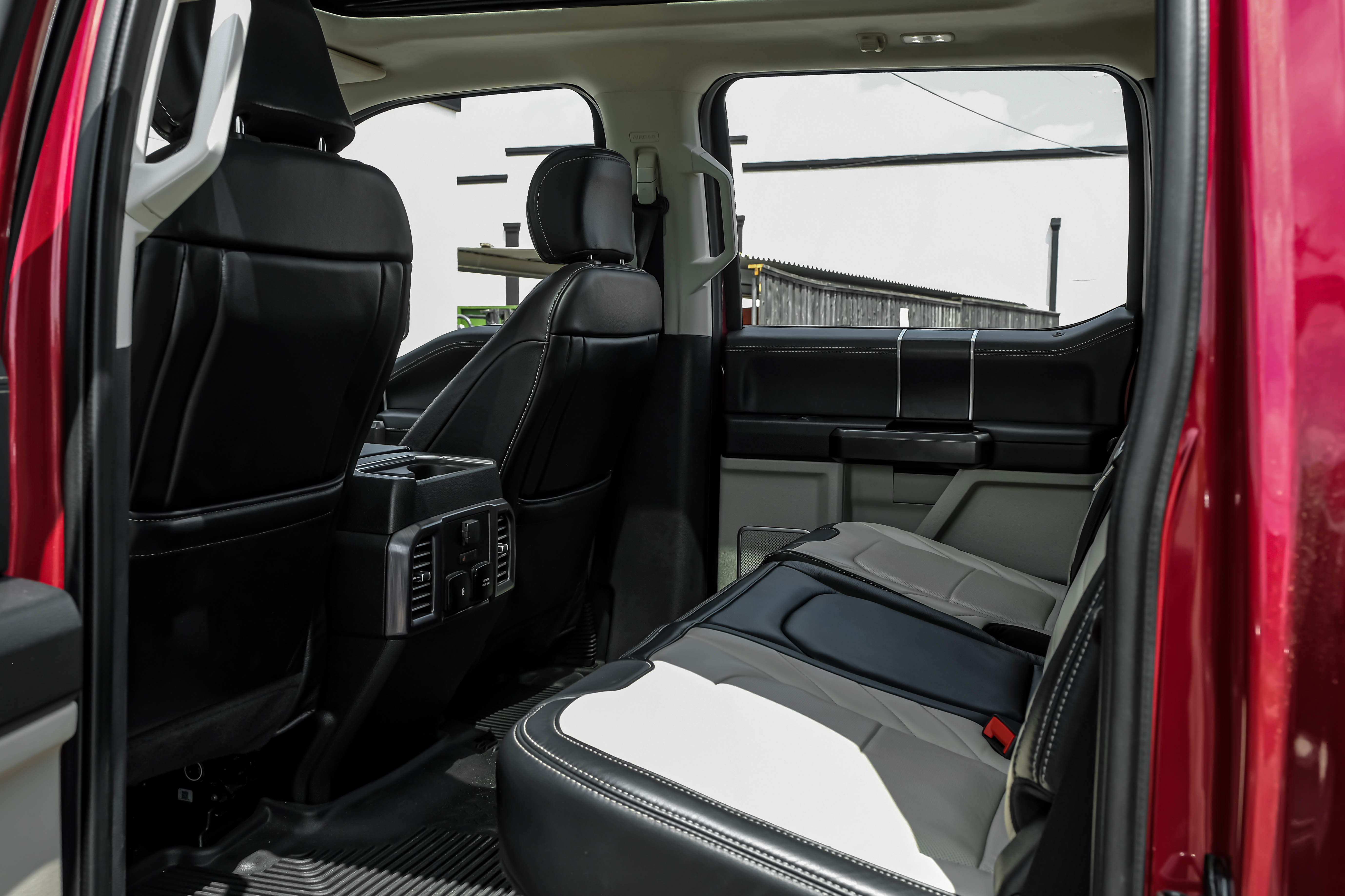 Used 2020 Ford F250 Limited w/ FX4 Off-Road Package AWD/4WD image 40