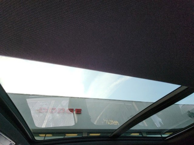 Used 2024 Volkswagen Tiguan SEL R-Line image 11