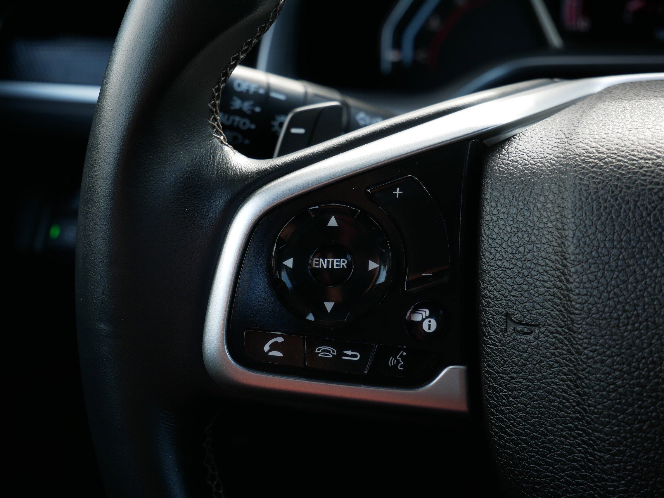 Used 2020 Honda Civic Sport image 28