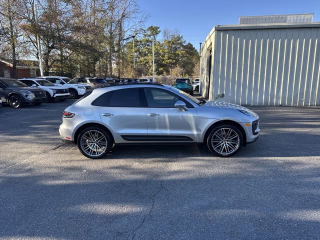 Used 2022 Porsche Macan AWD/4WD image 4