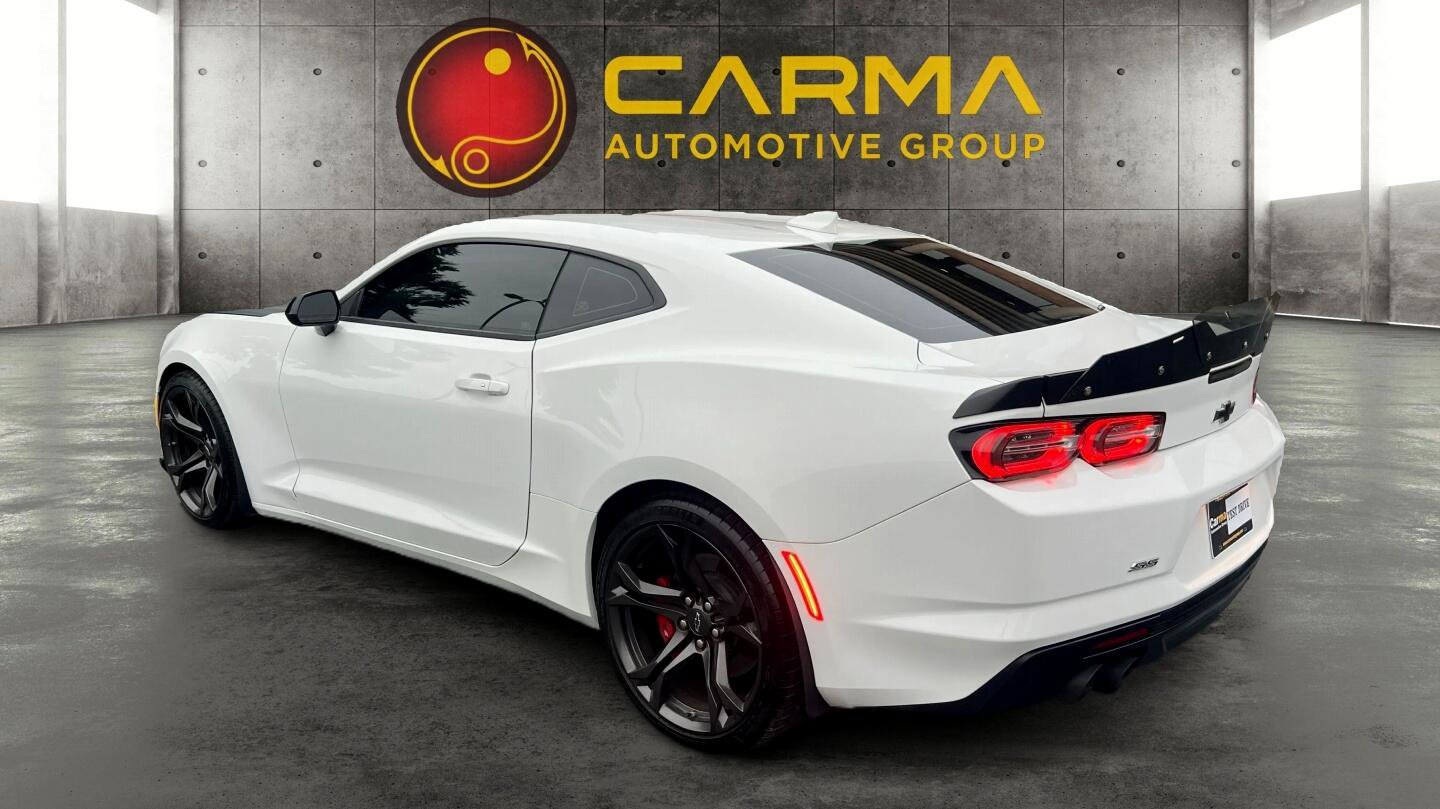 Used 2020 Chevrolet Camaro SS image 3