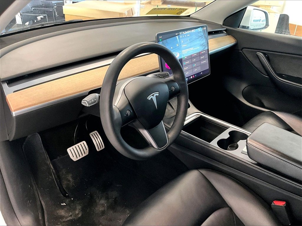 Used 2022 Tesla Model Y Performance image 8
