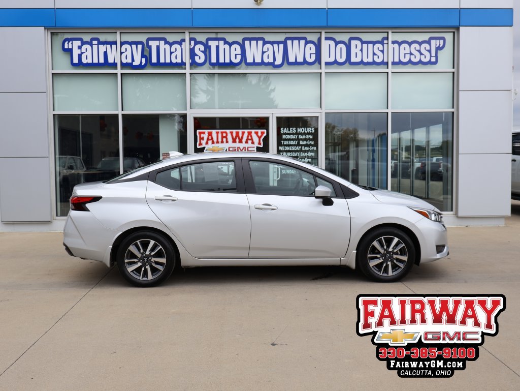 Used 2024 Nissan Versa SV w/ Trunk Package