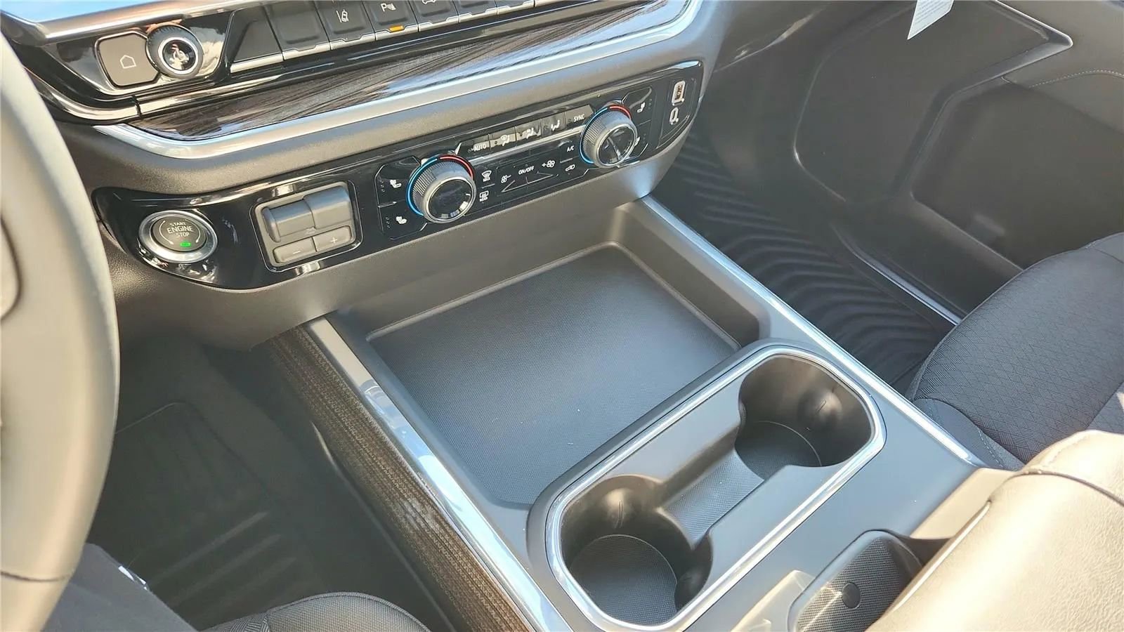 New 2026 Chevrolet Silverado 3500 LT w/ All Star Edition image 13