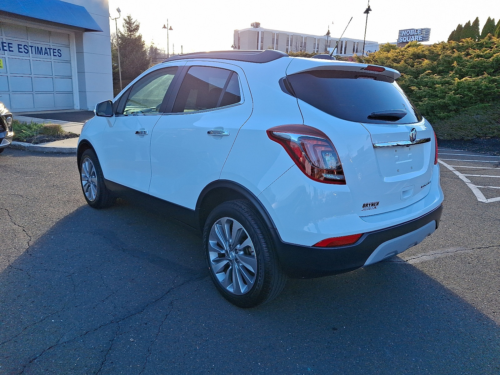 Used 2019 Buick Encore Preferred image 4