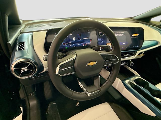 New 2026 Chevrolet Equinox EV LT AWD/4WD image 12