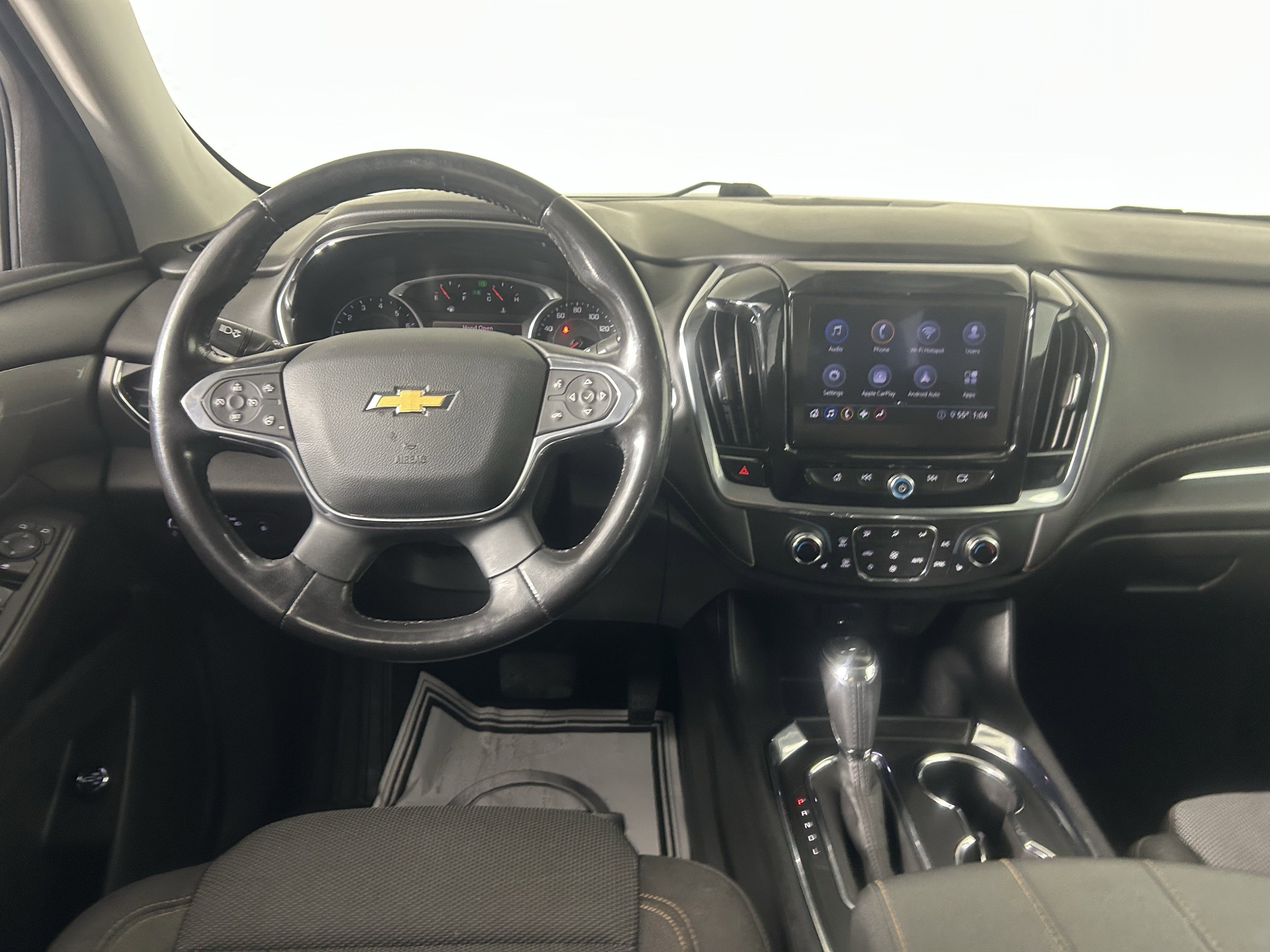 Used 2020 Chevrolet Traverse LT image 46