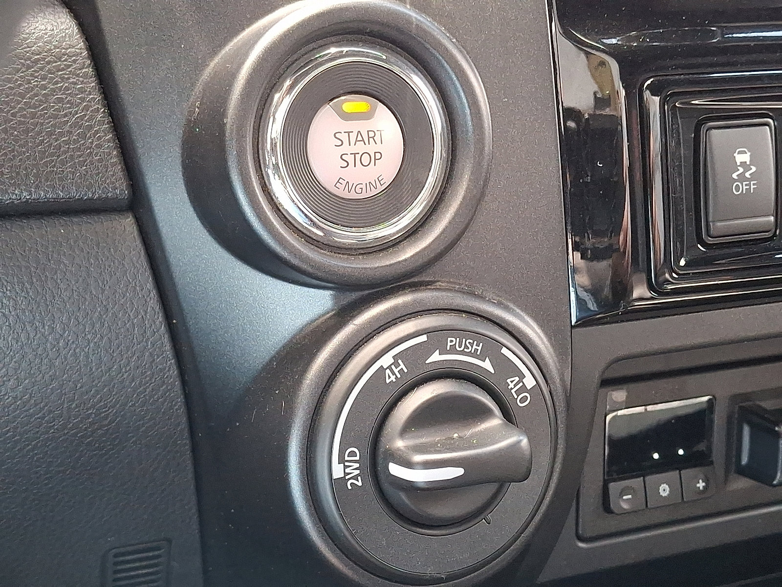 Certified 2023 Nissan Titan PRO-4X w/ Pro-4x Convenience Package AWD/4WD image 27