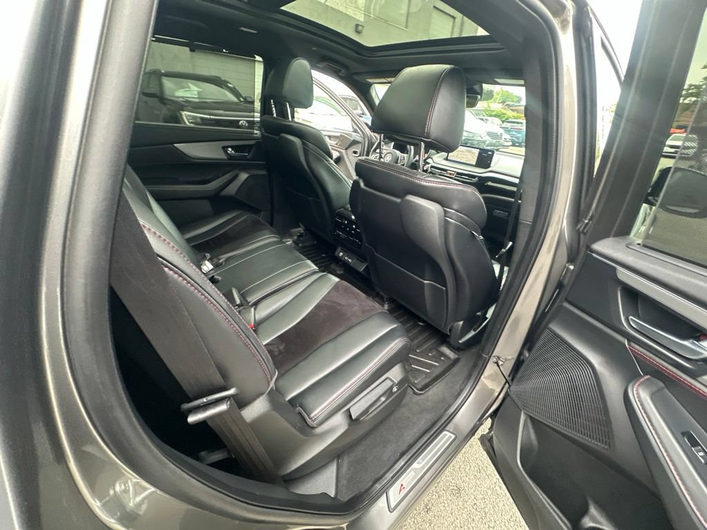 Used 2023 Acura MDX A-Spec AWD/4WD image 36