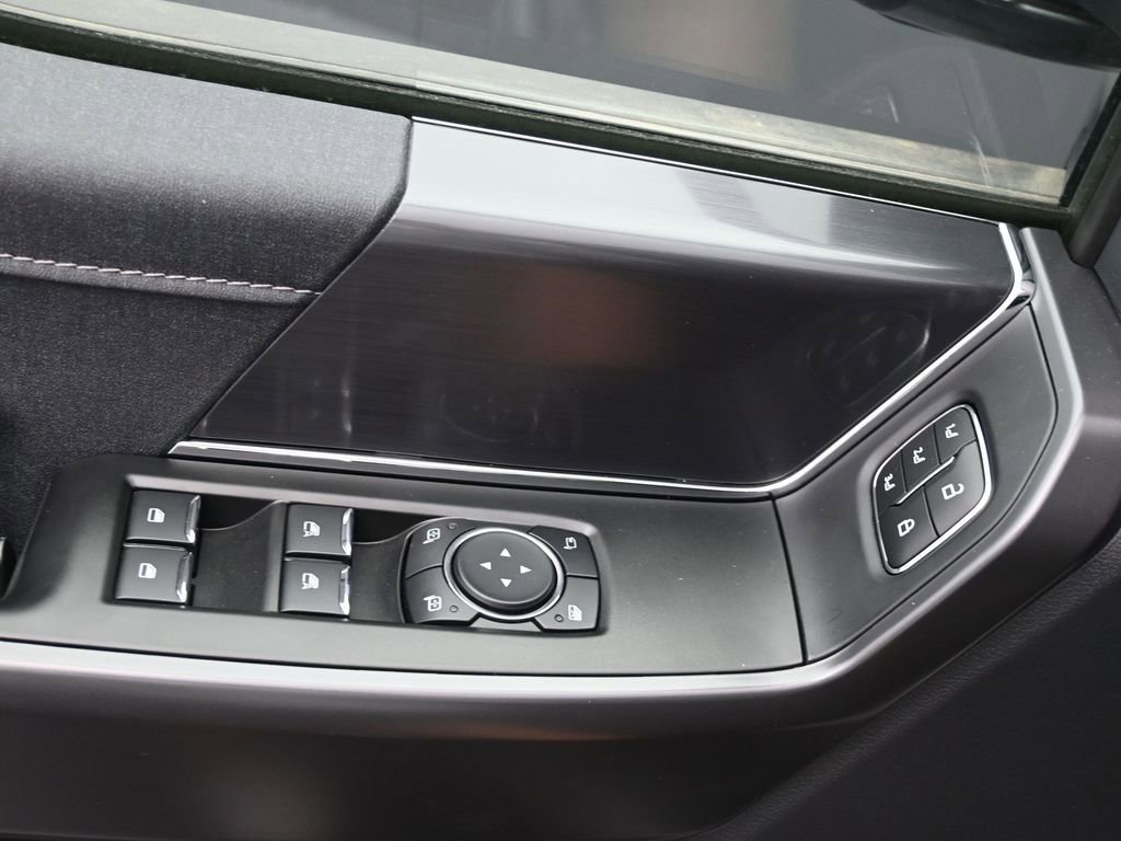 New 2025 Ford F150 Lariat w/ Equipment Group 502A High image 17