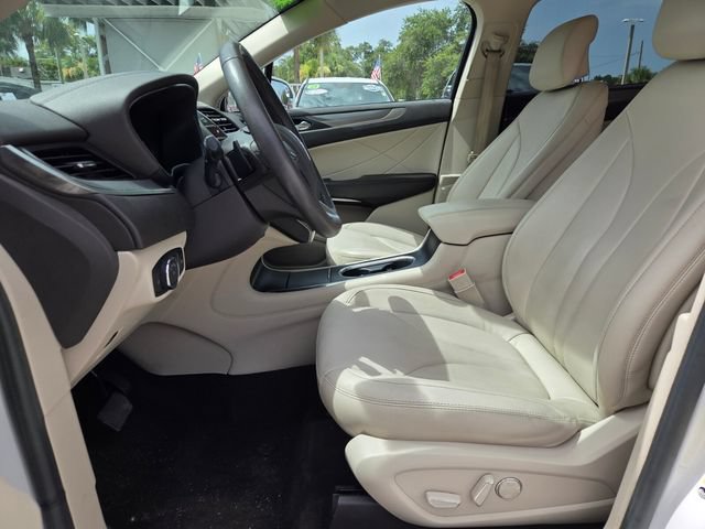 Used 2019 Lincoln MKC Premiere FWD image 13