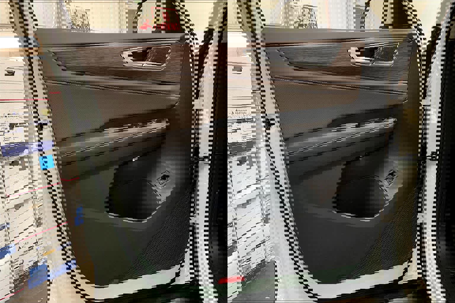 New 2025 Volkswagen Atlas SEL image 24