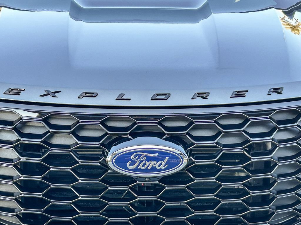 Used 2026 Ford Explorer ST-Line RWD image 6